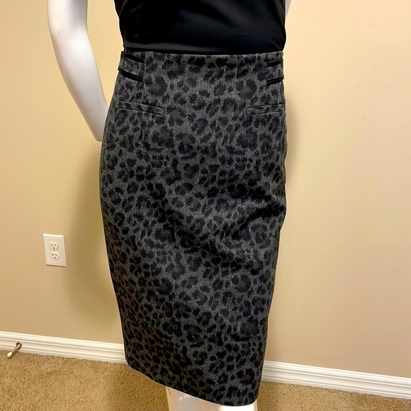 REBECCA TAYLOR GRAY AND BLACK ANIMAL PRONT HIGH WAISTED PENCIL SKIRT SIZE 8 NWOT - Picture 1 of 14